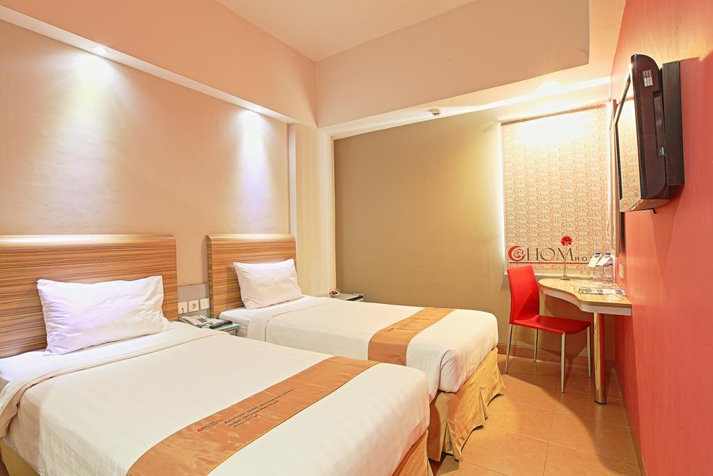 Metland Hotel Bekasi Exterior foto