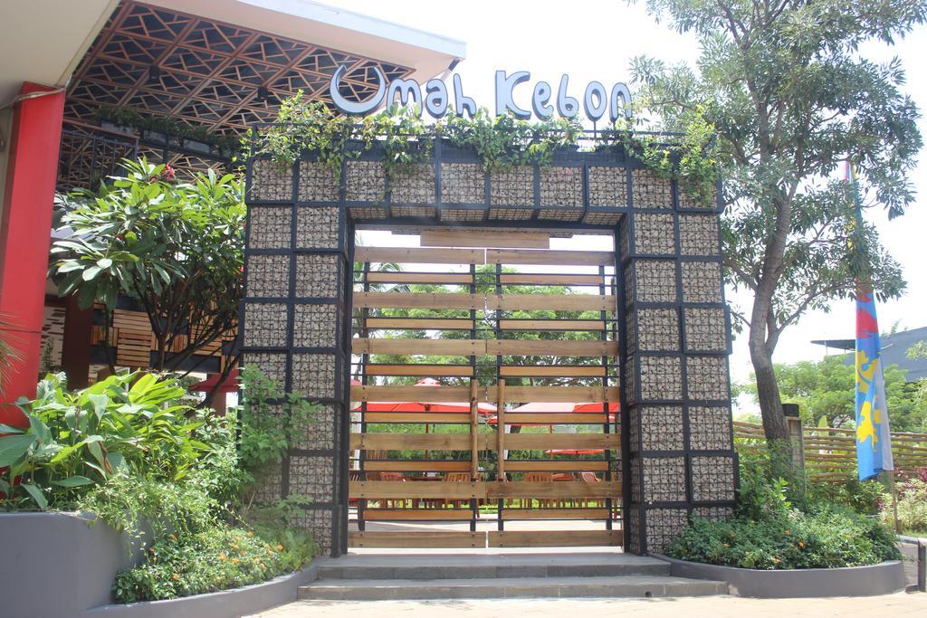 Metland Hotel Bekasi Exterior foto