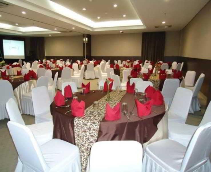 Metland Hotel Bekasi Exterior foto